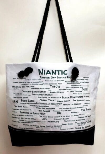 A bag with the words niantic on it.